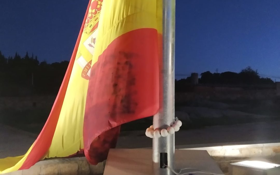 El PP de Madrid expresa su más rotunda condena hacia los ataques contra la bandera de España en Navalagamella