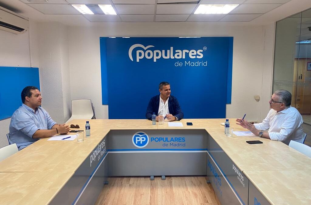 Rodrigo: “Desde el PP de Madrid queremos mantener una comunicación fluida y trabajar para mejorar la calidad de vida de los madrileños”