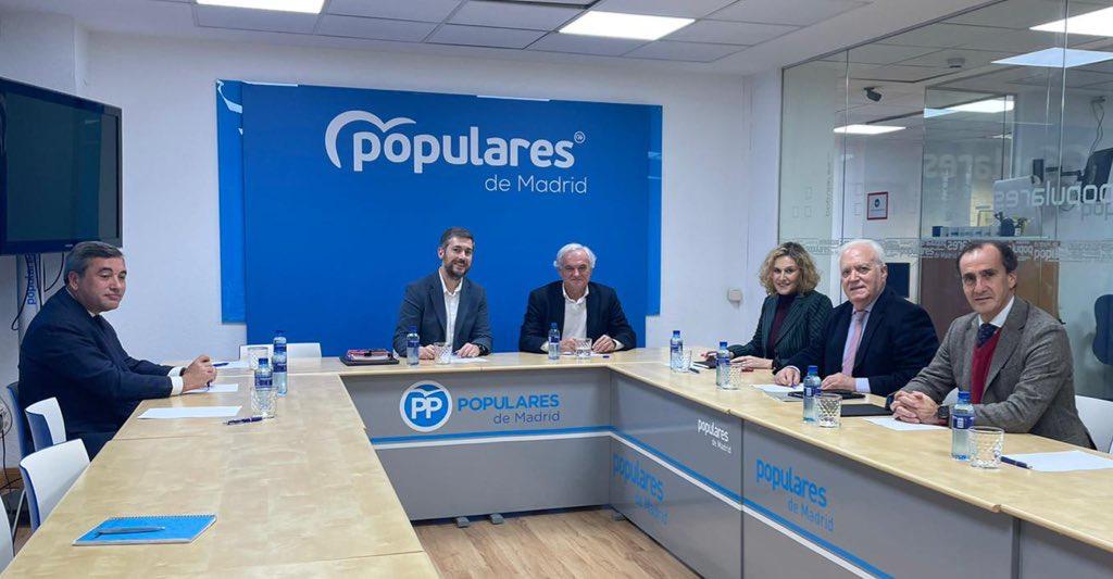El PP de Madrid se reúne con los empresarios madrileños para escuchar sus propuestas de cara a la elaboración de los programas electorales